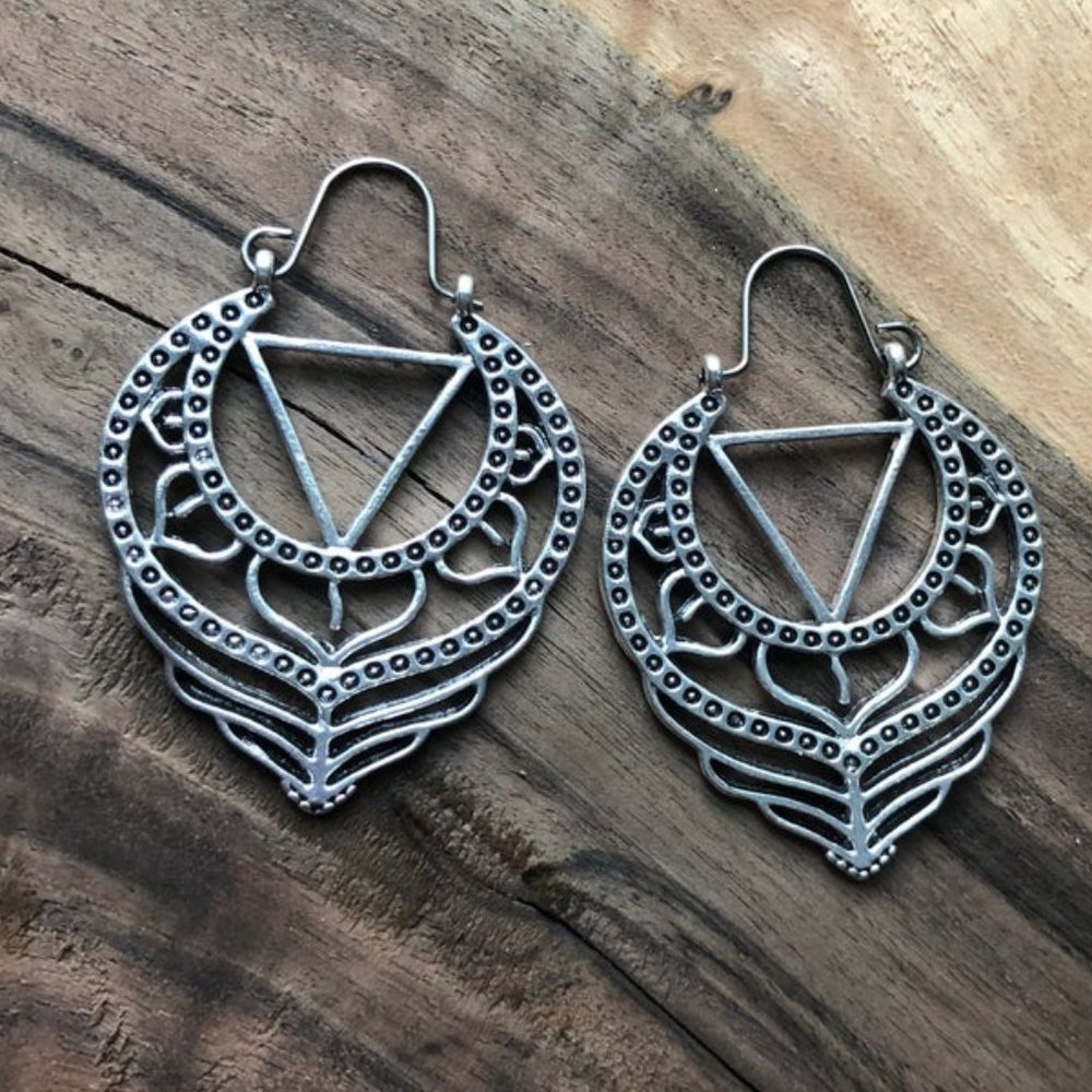 Lotus Triangle White Steel Hoop Earrings